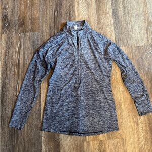 Under Armour heat gear, half zip athletic top size medium